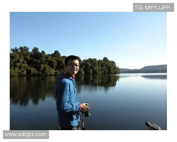 李晓旭的成长之路：从平凡少年到篮球场上的璀璨明星